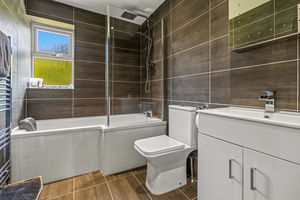 Family Bathroom- click for photo gallery